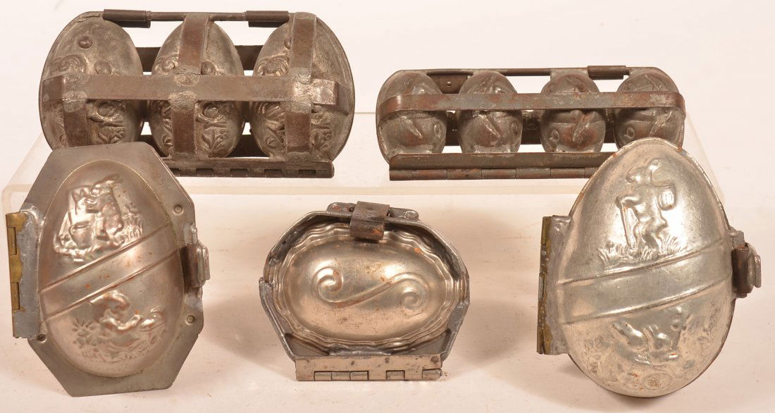 Five Various Egg Form Vintage Chocolate Molds. (1 of 2)