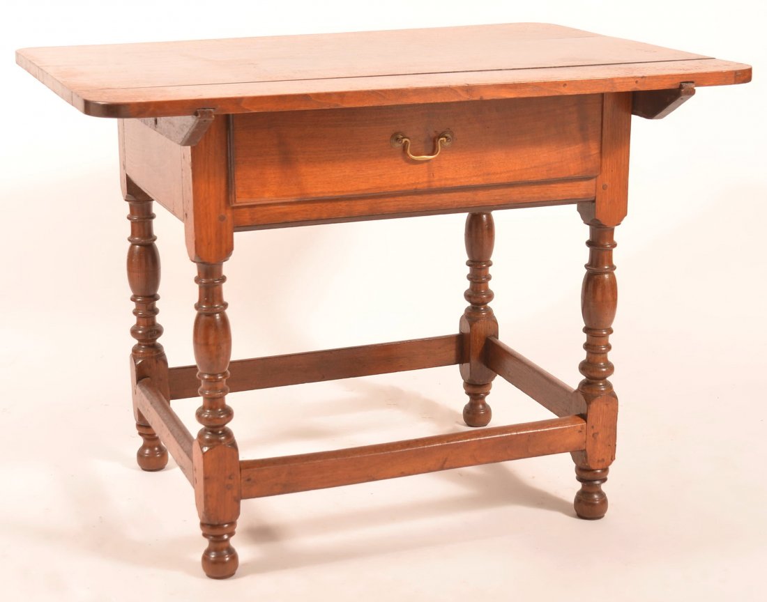 Pa Late 18th Century Pin Top Tavern Table. (1 of 3)