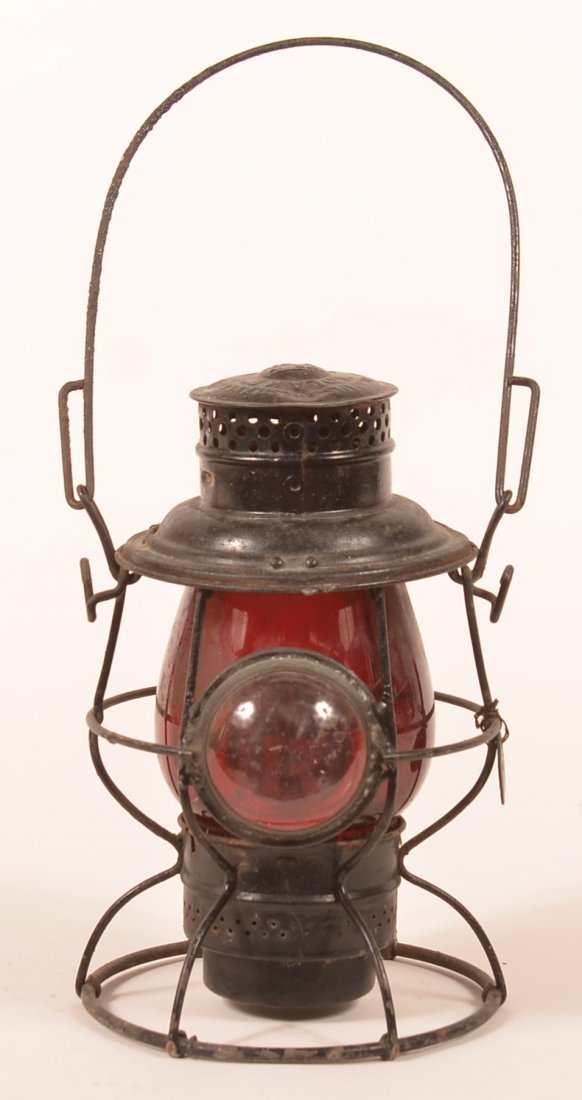 Adlake Reliable PRR Red shade Railroad Lantern. (1 of 5)