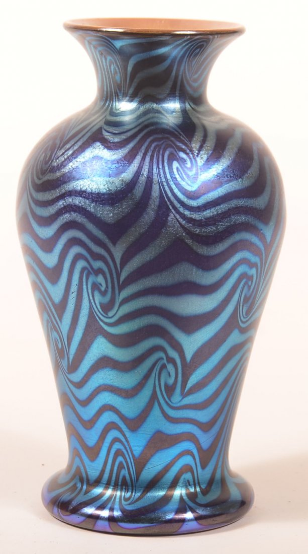 Durand Blue Iridescent King Tut Vase. (1 of 3)
