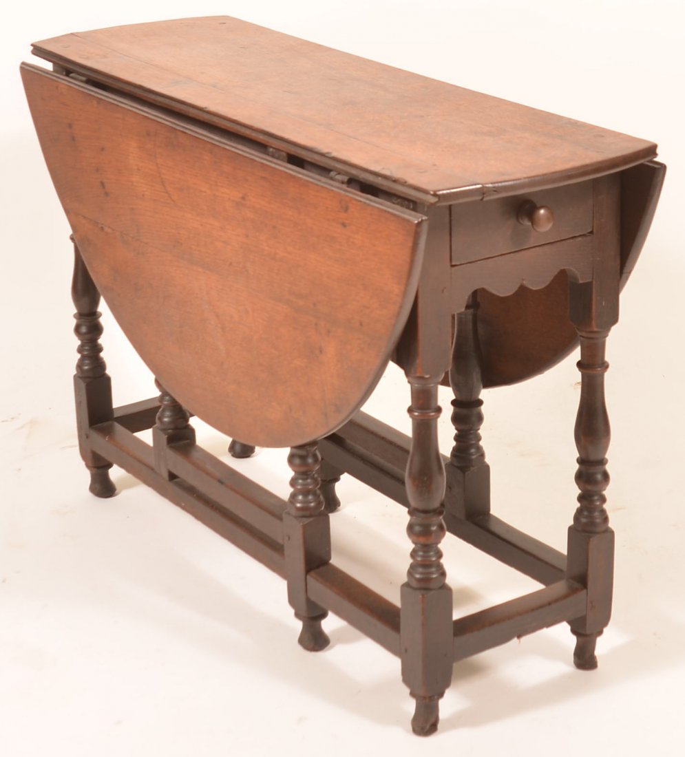 English Q/A Chestnut Drop-leaf, Gate-leg Table. (1 of 3)