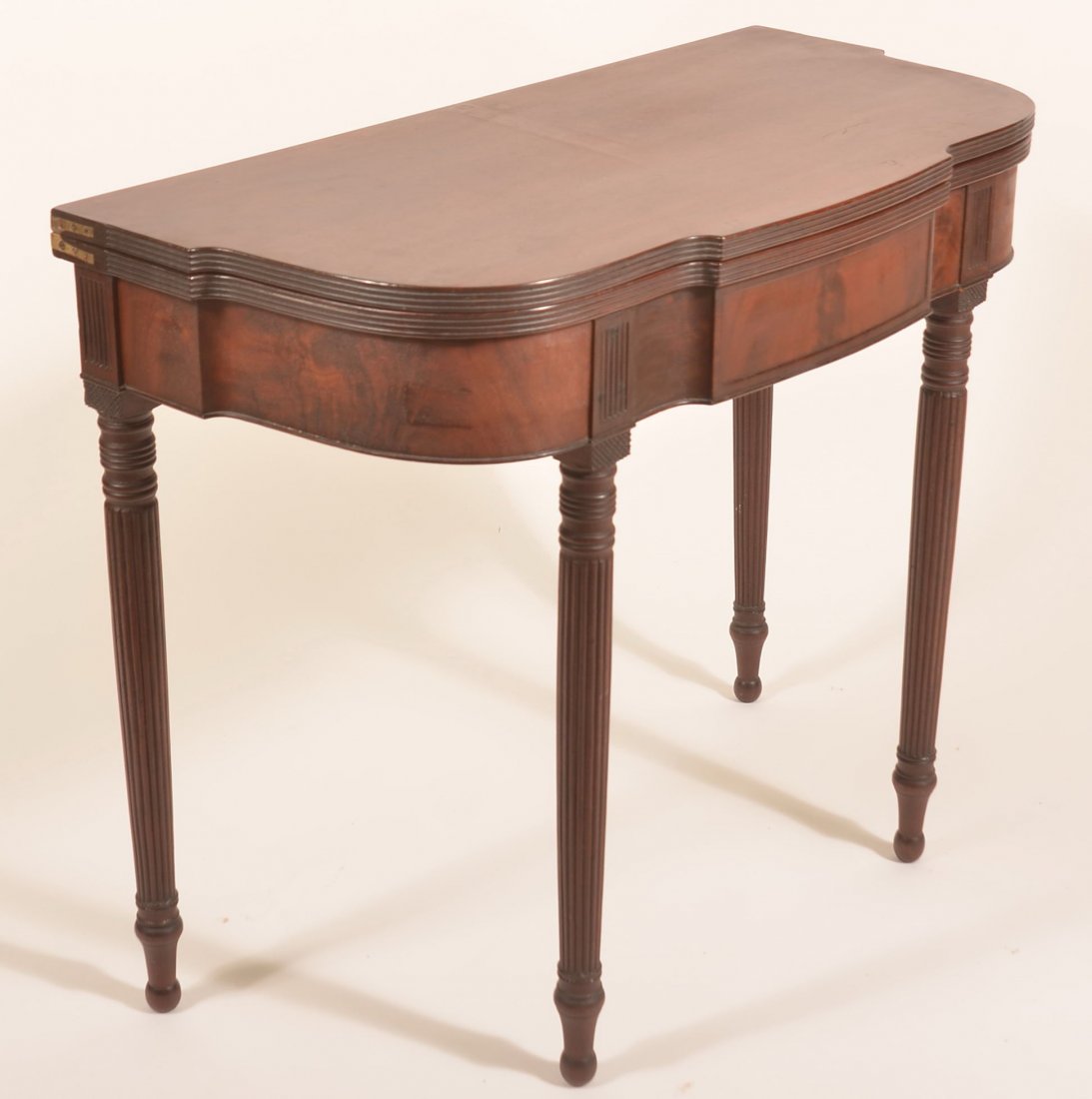 Philadelphia Sheraton Serpentine Game Table. (1 of 3)