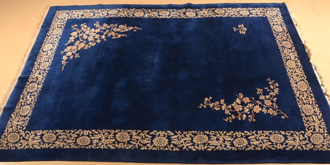 Chinese Pattern Oriental Room Size Rug. (1 of 5)