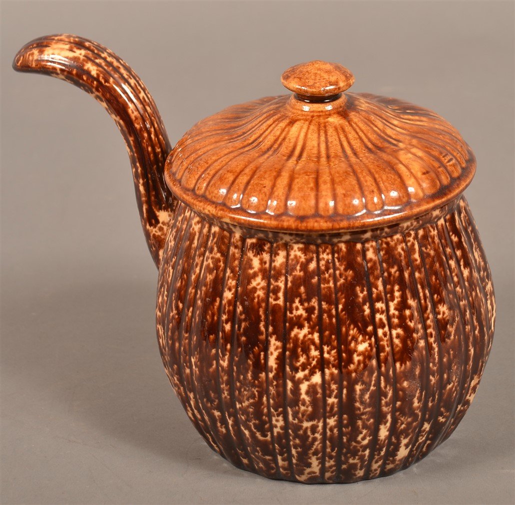 Rockingham Glazed Yellowware Bean Pot. (1 of 3)