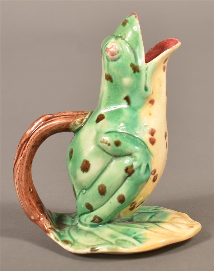 Majolica Pottery Frog on Lily Pad Cream Pitcher. (1 of 4)