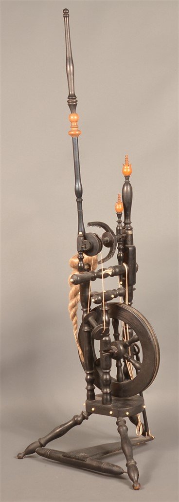 Antique Table Top Castle Spinning Wheel. (1 of 5)