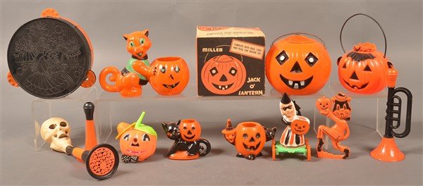 Group of Plastic Halloween Items. (1 of 1)