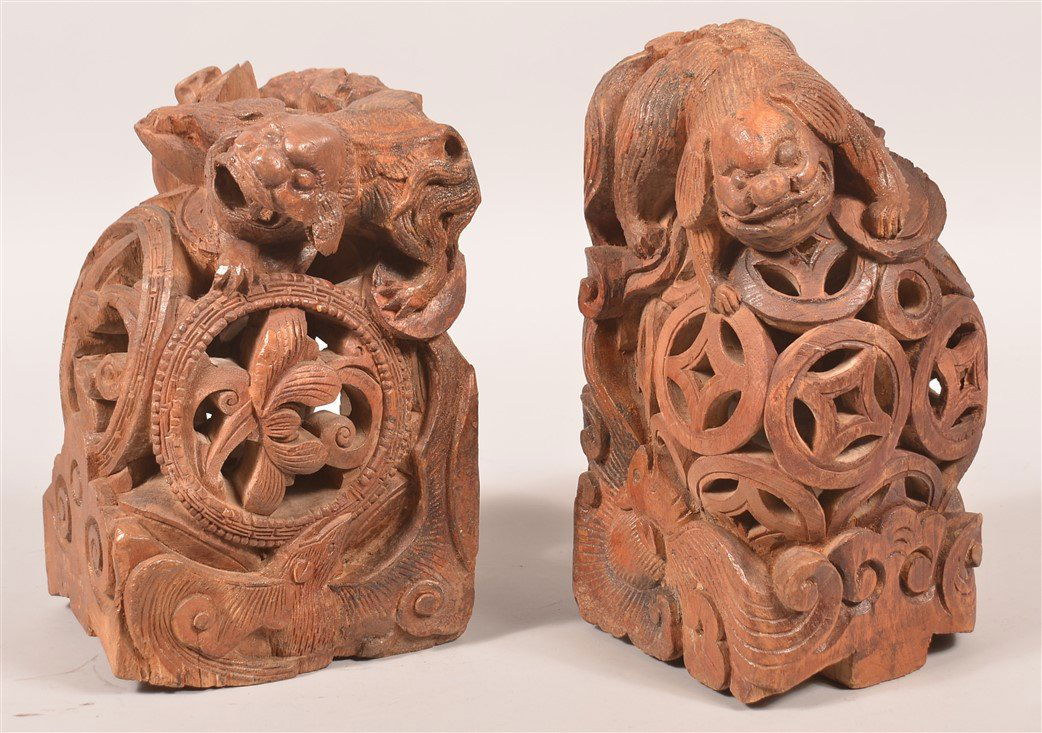 Pair of Chinese Foo Dog Architectural Finials. (1 of 3)