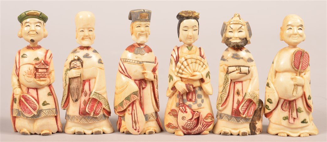 6 Chinese Carved & Painted Figural Snuff Bottles. (1 of 4)