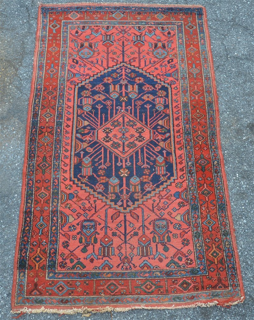 Antique Center Medallion Oriental Area Rug. (1 of 5)