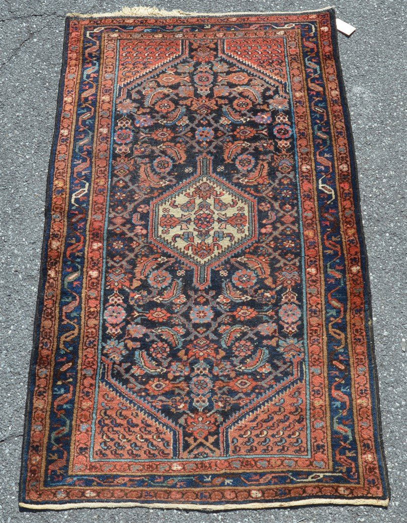 Antique Center Medallion Oriental Area Rug. (1 of 4)