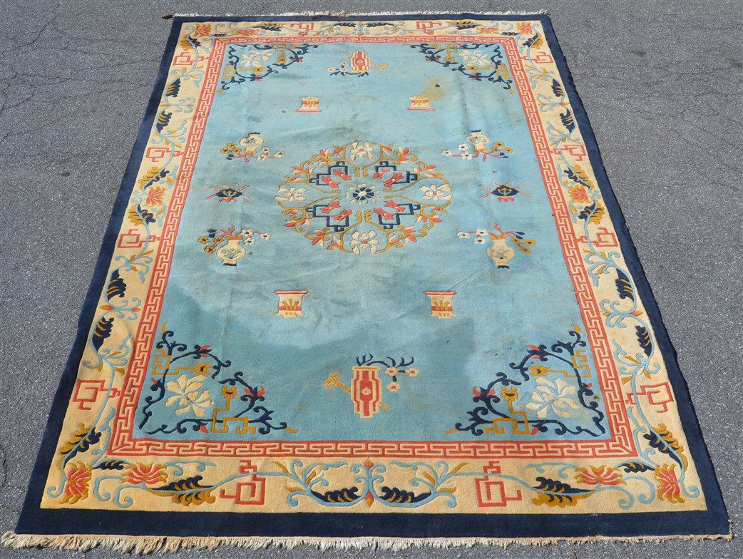 Vintage Chinese Pattern Oriental Room Size Rug. (1 of 8)