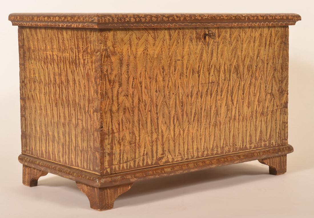 Comb Grain Decorated Miniature Blanket Chest. (1 of 6)