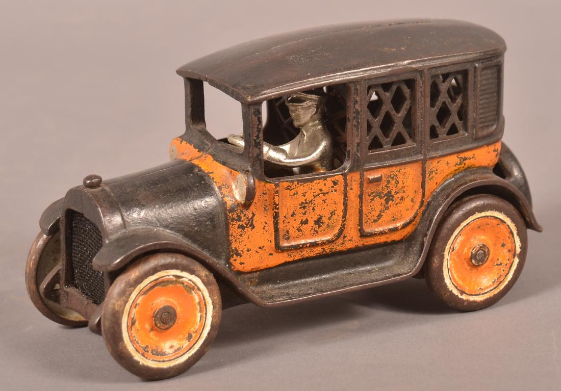 Arcade Cast Iron Taxi Bank. (1 of 6)