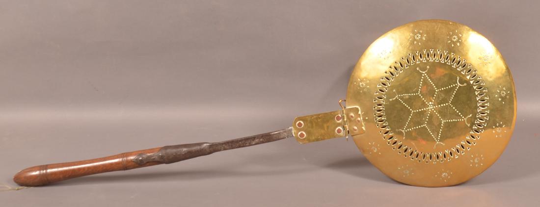 Iron and Wood Chestnut Roaster/Bed Warmer. (1 of 3)