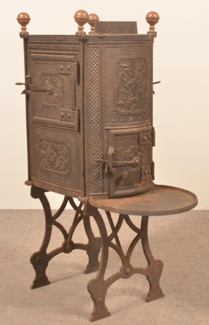 Conowingo Furnace Cast Iron Stove. (1 of 8)
