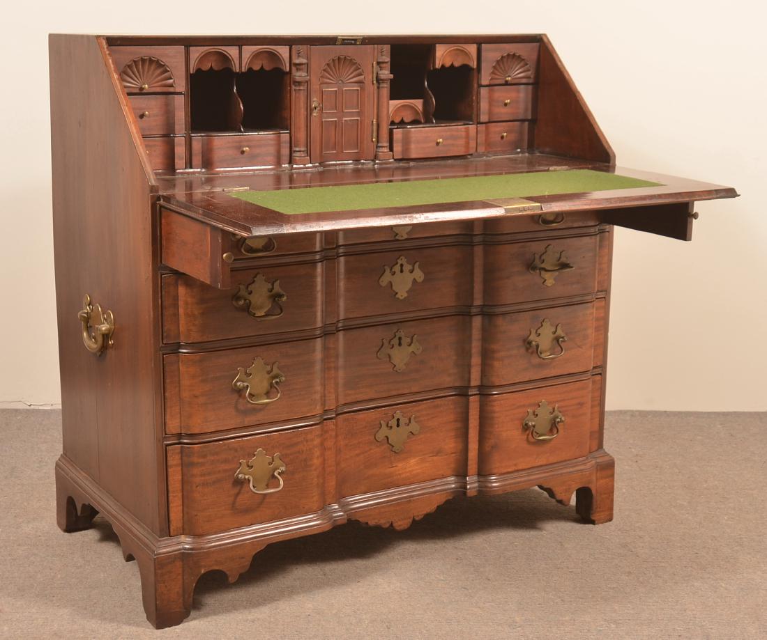 American Chippendale Block Front Slant Lid Desk. (1 of 5)