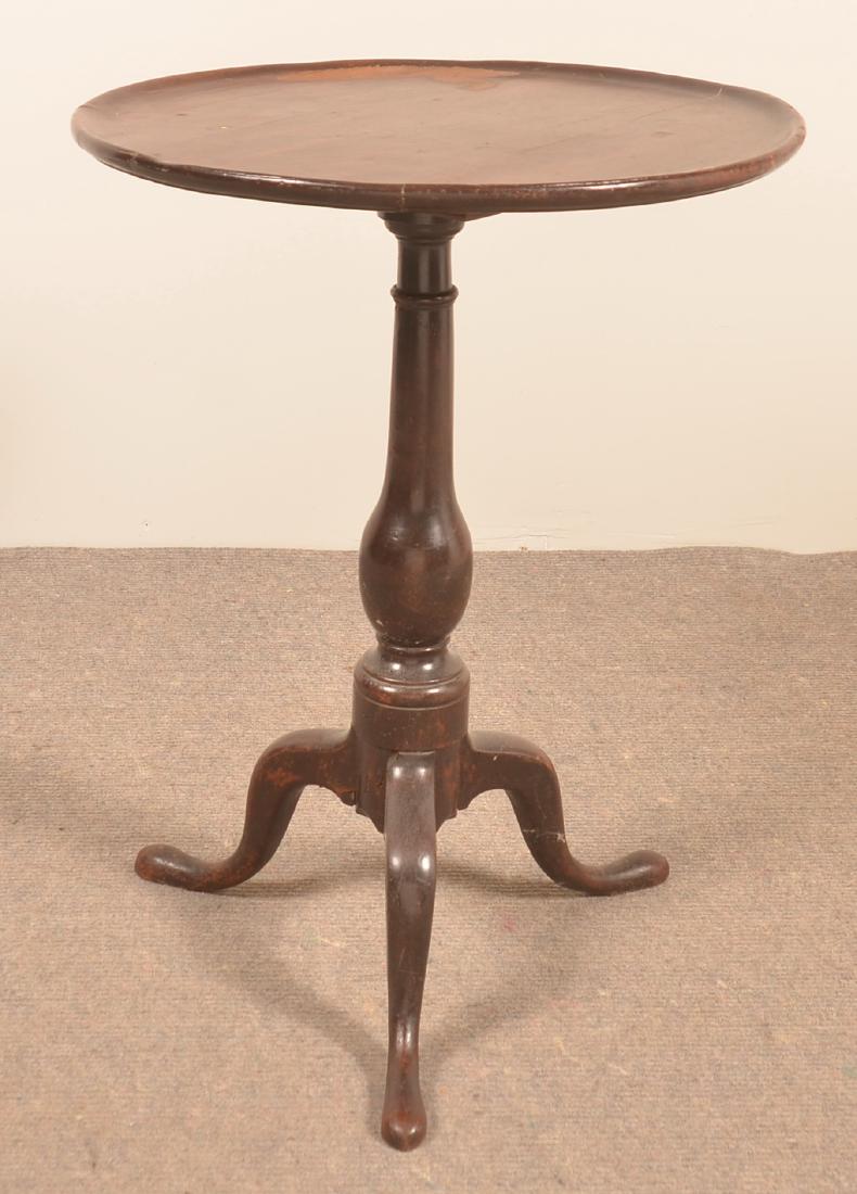 Pennsylvania Queen Anne Walnut Candlestand. (1 of 4)