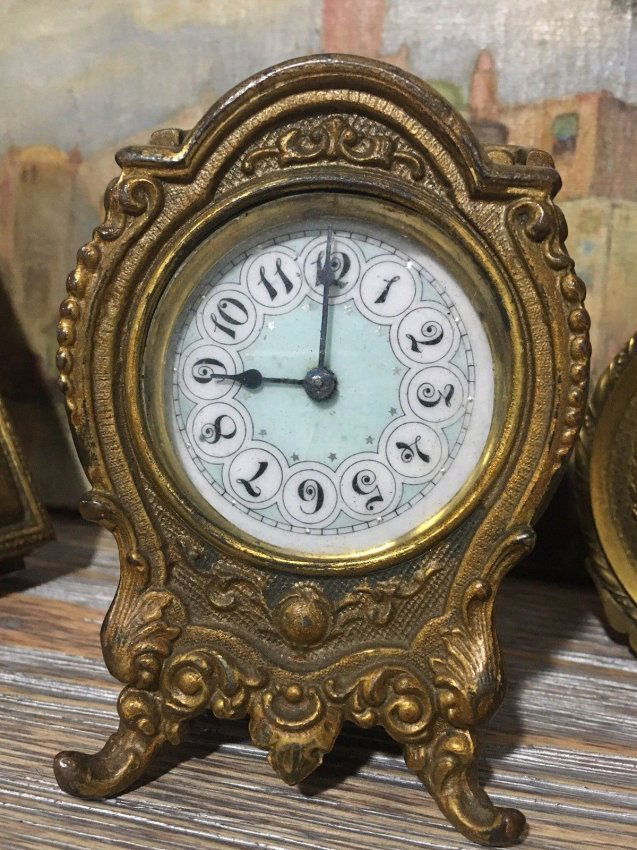 Antique small Shelf Ansonia Clock. Runs But Stops