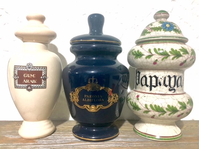 Lot of Vintage Apothecary Jars: Lot of Vintage Apothecary Jars. Tallest measures approx 8". Local shipping cost is $40