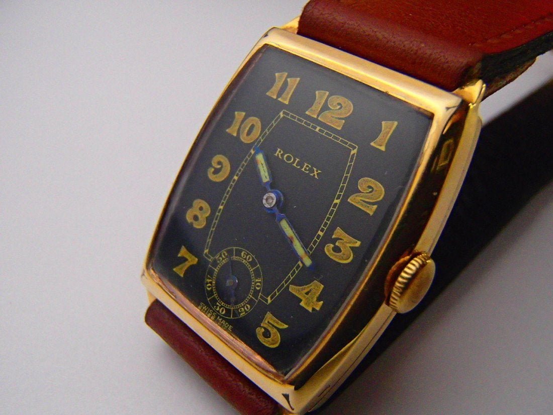 MINT VINTAGE ROLEX UNISEX GENTS 9K GOLD: MINT VINTAGE ROLEX UNISEX GENTS 9K GOLD.RUNS.100% AUTHENTIC HAND WINDING WATCH.ONE OF THE BEST EXAMPLE OF A 100% AUTHENTIC VINTAGE ROLEX GENTS WRISTWATCH "Hand winding watch" . THE WATCH MEASURES ABOU