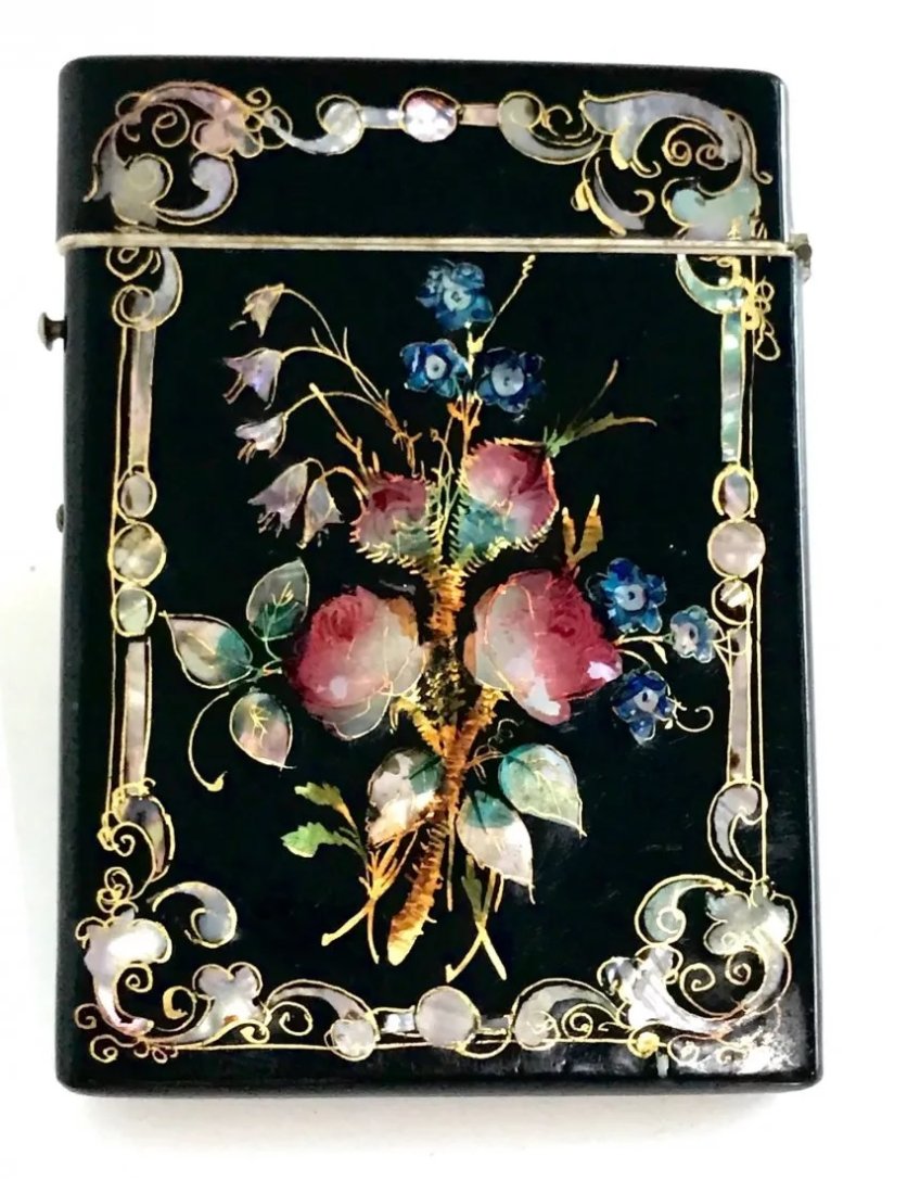 ANTIQUE RUSSIAN ENAMELED CARD CASE: ANTIQUE RUSSIAN ENAMELED CARD CASE.Measures 4" X 3".Shipping cost for this item is $20. Local shipping cost to the lower 48 states is $20.