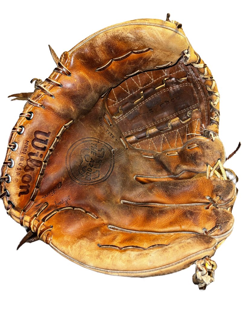 A2000 Antique Wilson Baseball glove: Local shipping cost is $20. We are not offering pick up option for this auction.