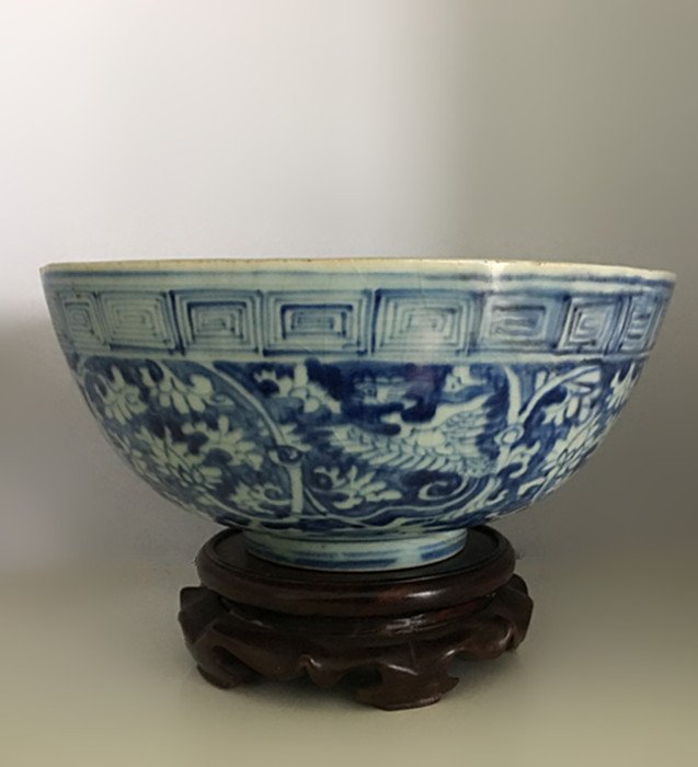 Rare Large Chinese Ming Dynasty B&W phoenix Bowl (1 of 14)