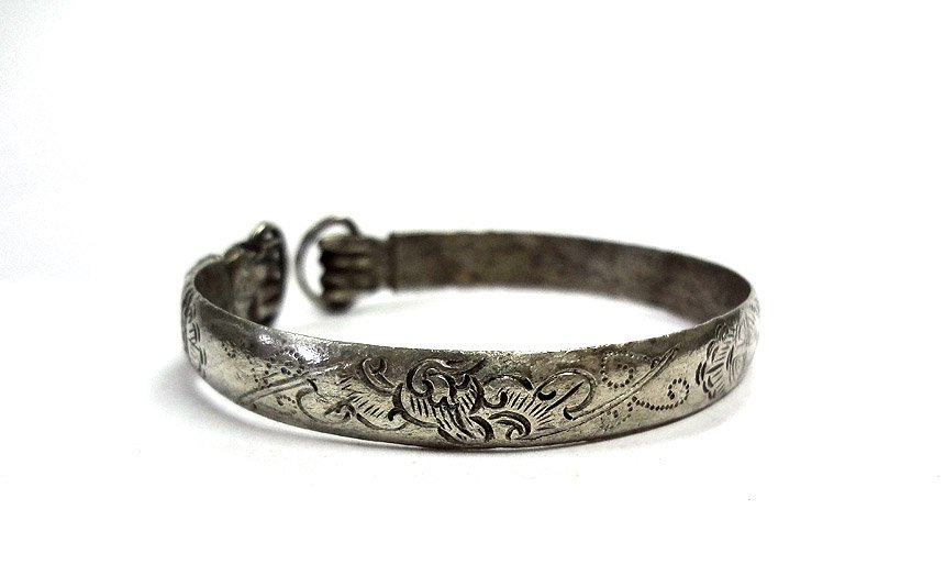 Fine Old Chinese Solid Silver Bangle (1 of 5)