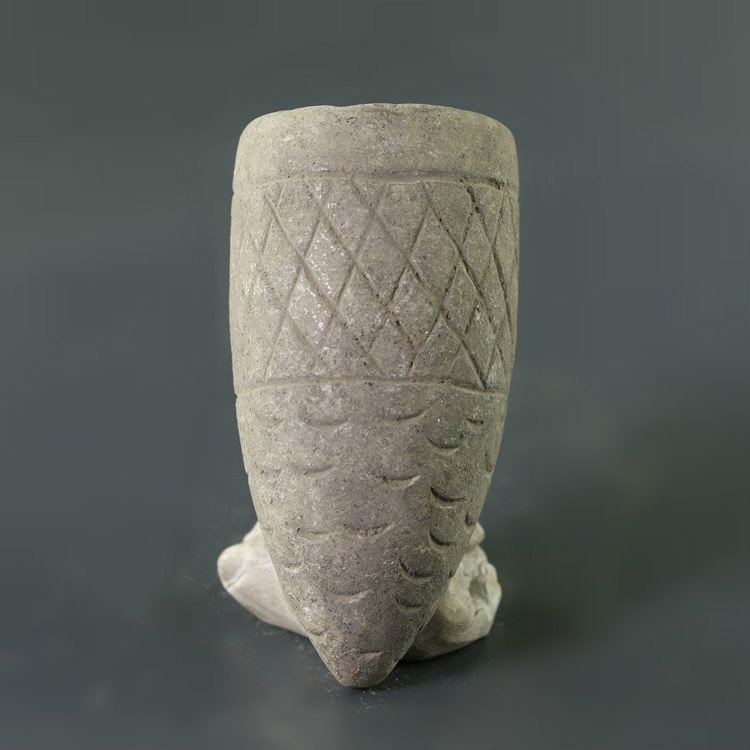 Chinese Hong Shan Culture Stone Carved Container: Chinese Pre-History Hong Shan Culture Stone Carved Container , size: 8.3 X 4 CM ( height and diameter ) ,in excellent condition