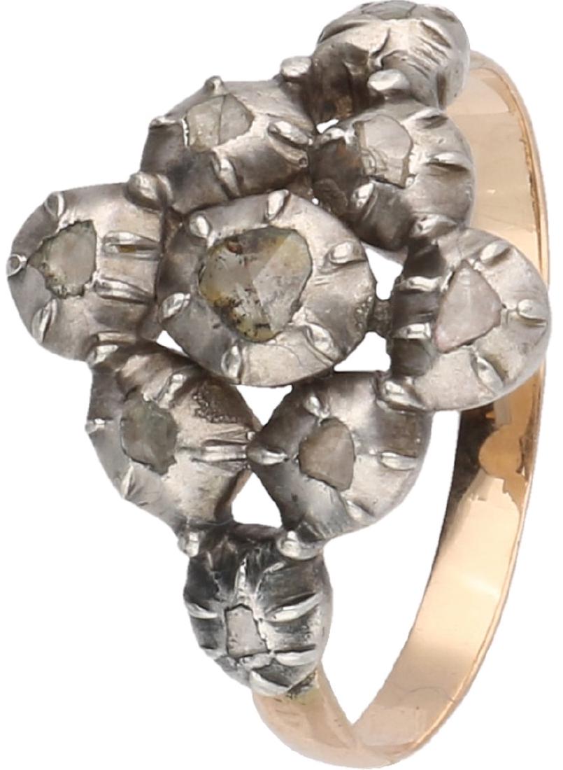 Antique ring yellow gold, with diamond - 14 ct. and: 9 Rose cut diamonds (1x diameter approx. 3 mm and 8x approx. 2 mm) in a silver setting. Ring size: 18 mm. Weight: 3.6 grams.