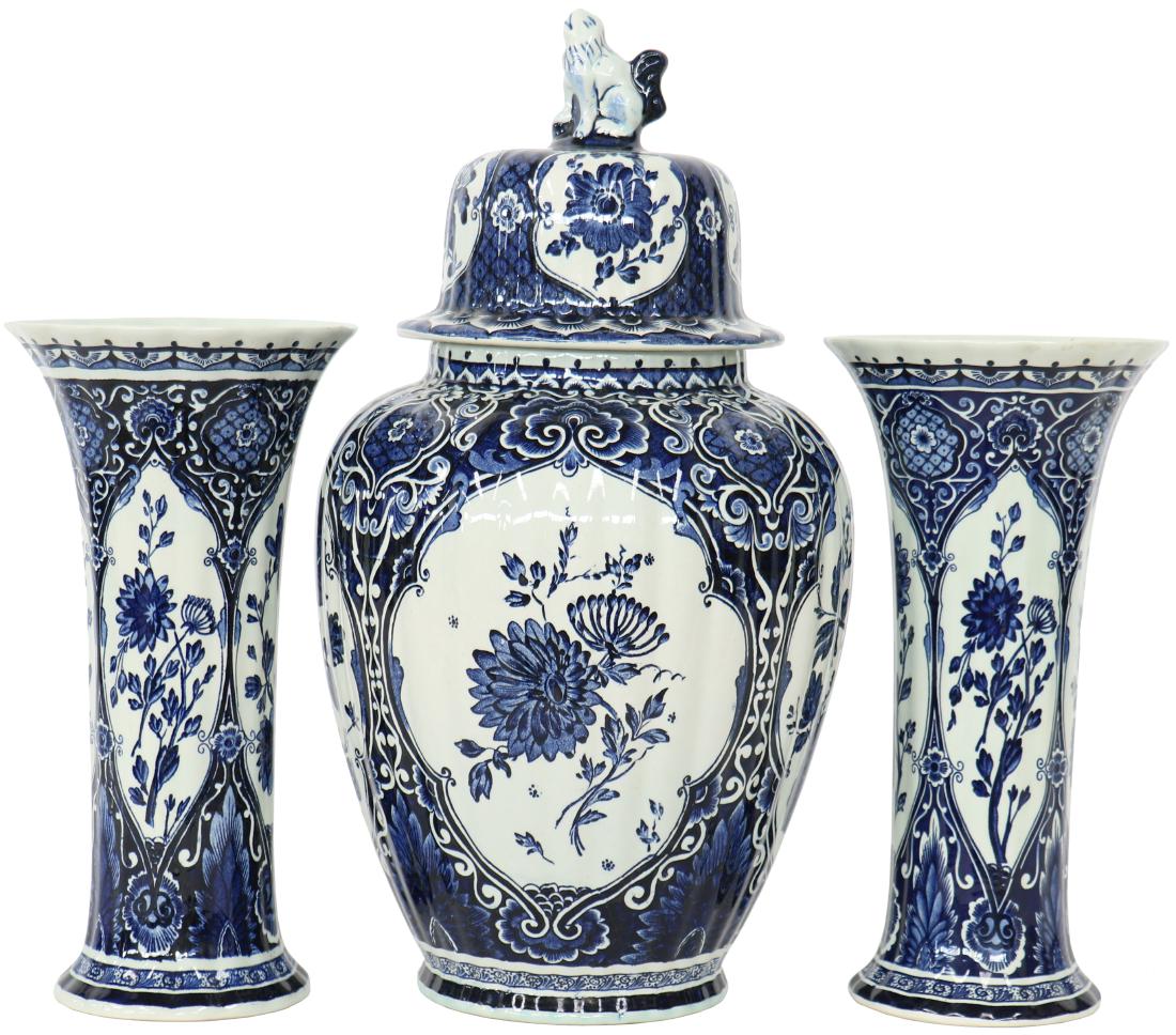 (3-piece) Cabinet set.: Boch made for Royal Sphinx. 45 cm.