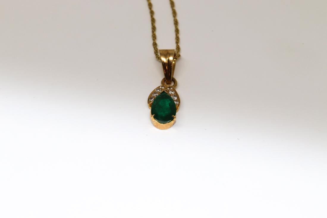 18k Emerald necklace with diamonds (1 of 2)