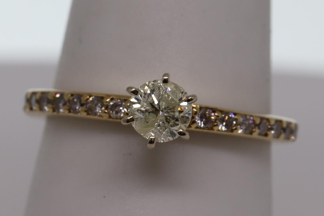 Engagment Diamond Ring (1 of 2)