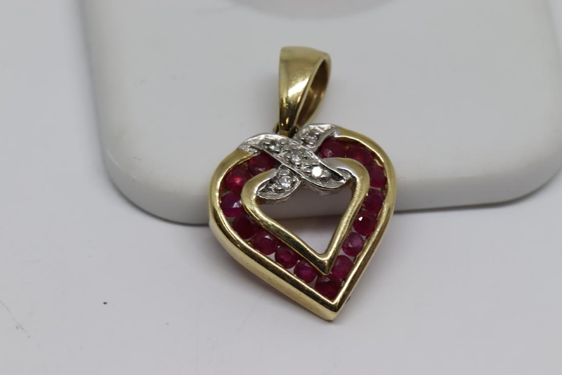 Ruby Heart Pendant 14k (1 of 4)