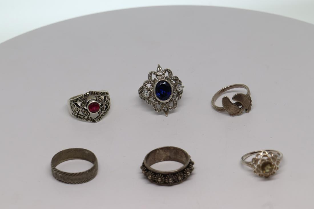 lot of 6 beautiful rings (1 of 2)