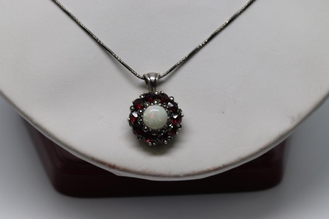 Ladies silver necklace with stones (1 of 2)