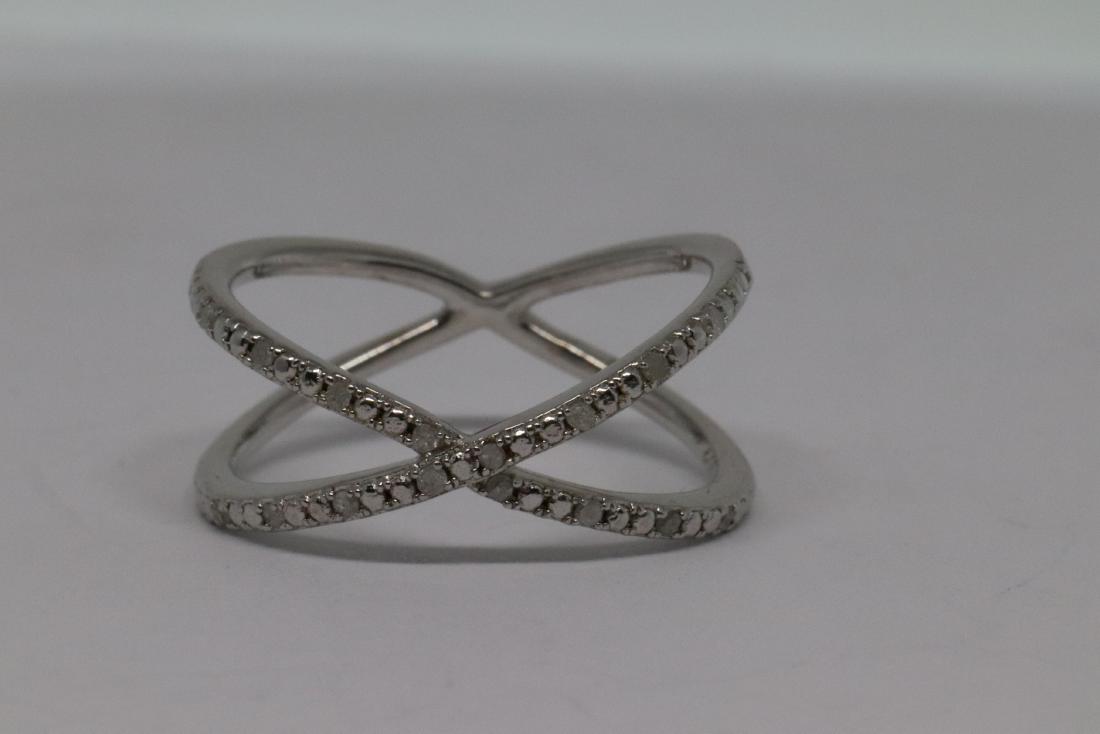 Silver Ladies Ring (1 of 4)