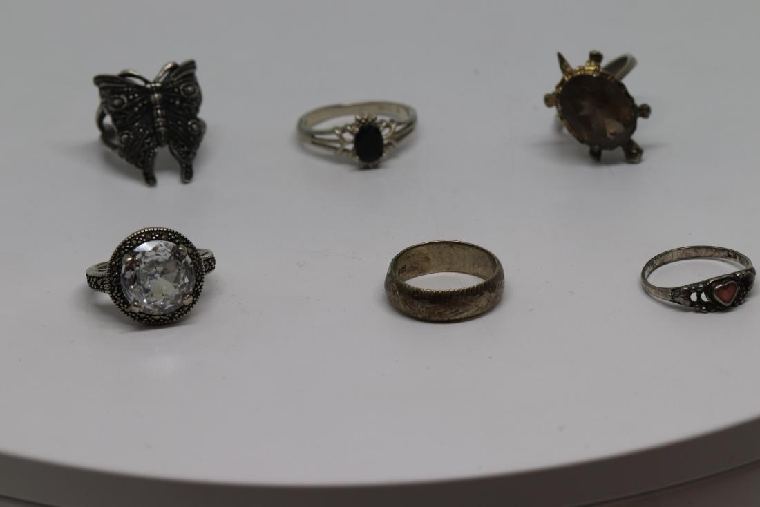 lot of 6 beautiful rings (1 of 4)