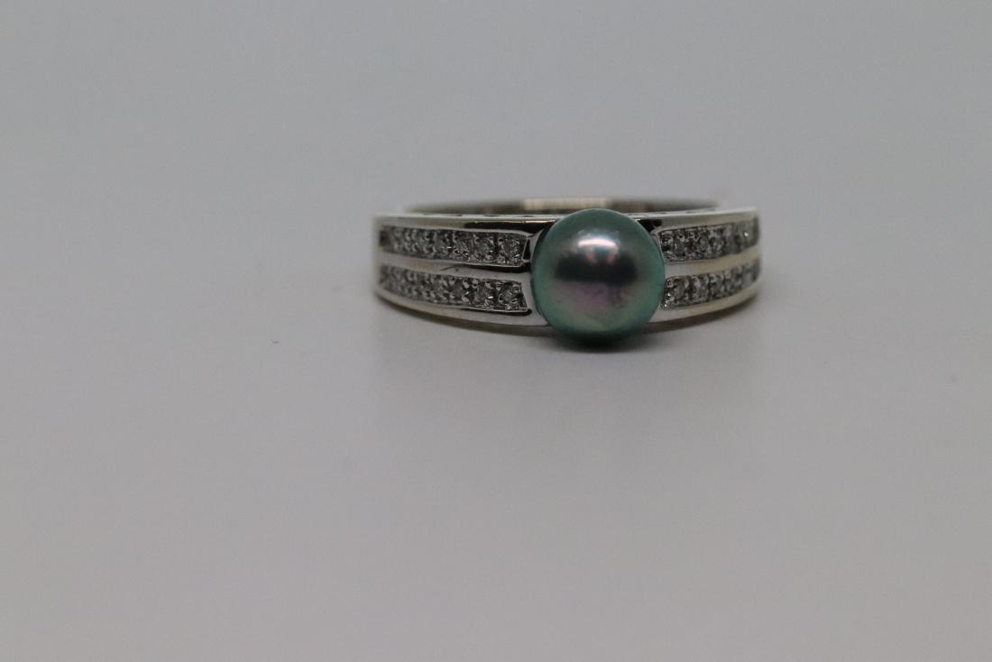 18k Pearl & Diamond Ring (1 of 3)