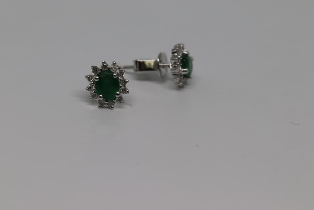 18k Emerald Earrings (1 of 2)