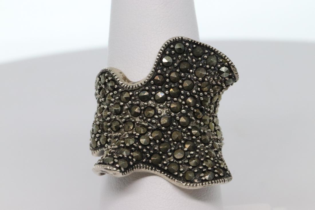 Ladies Diamond Silver Ring (1 of 5)