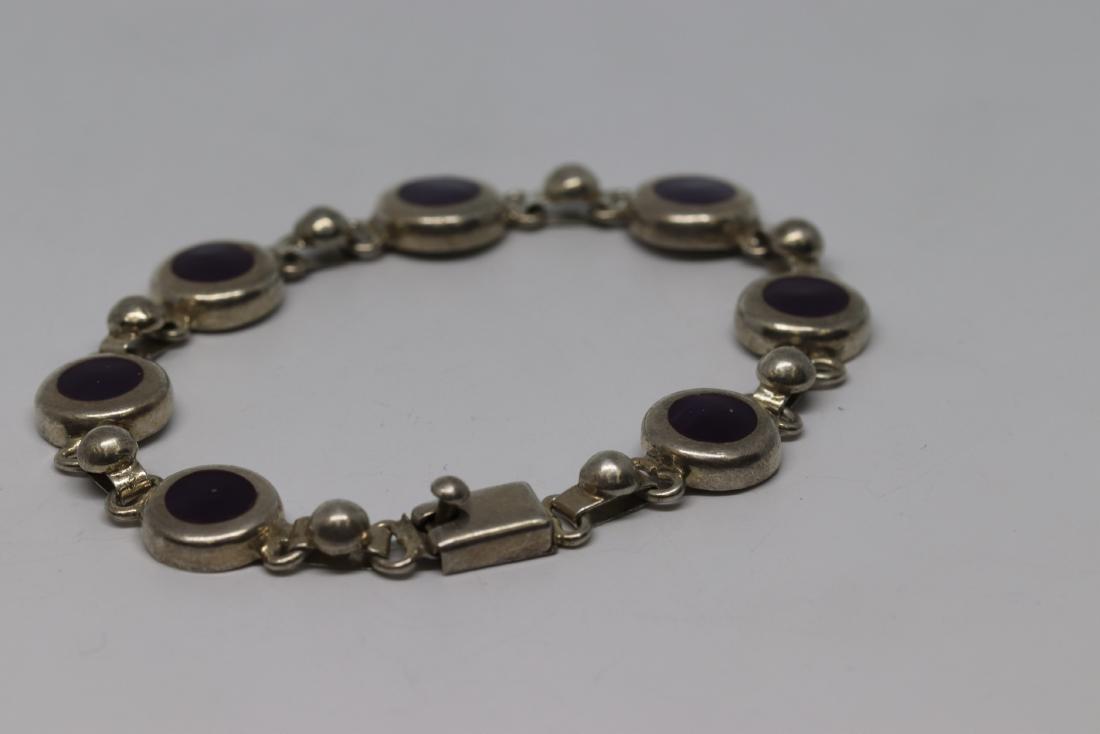 unique design bracelet (1 of 3)