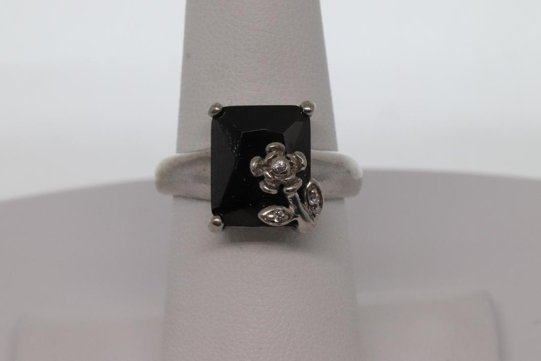 Ladies .925 Silver ring (1 of 3)