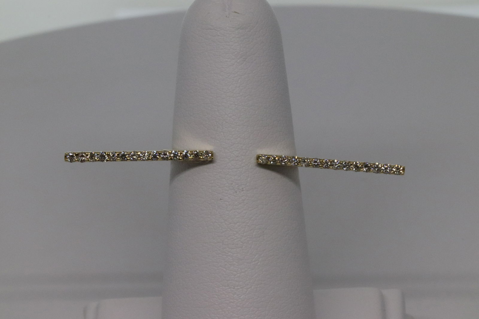 Modern Diamond Ring (1 of 5)