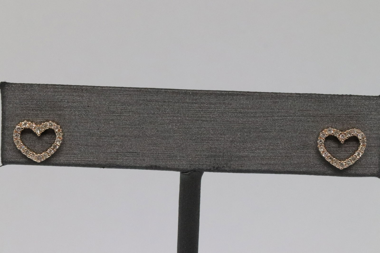 14k Diamond Heart Earring (1 of 3)