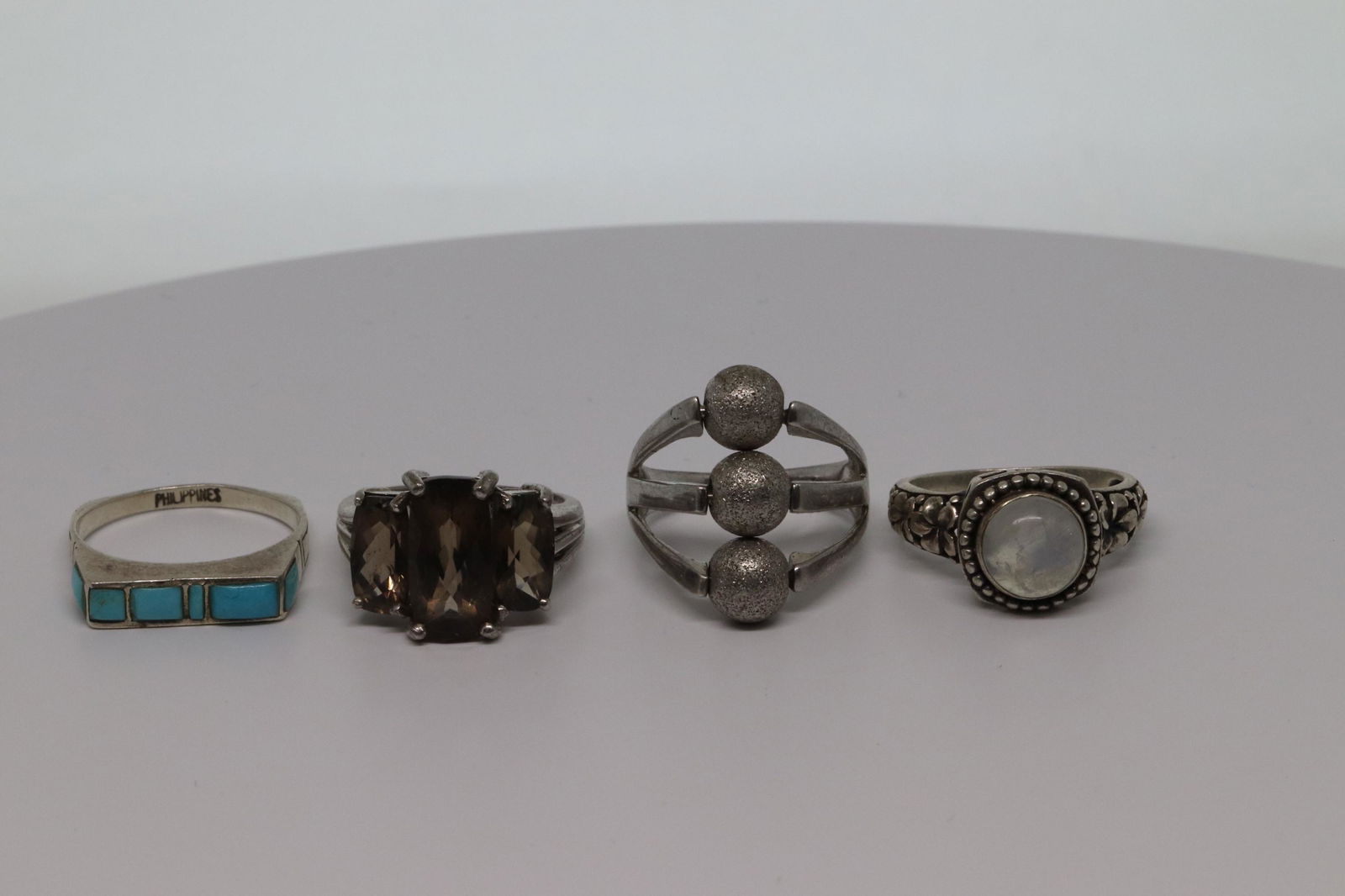 Lot Of 4 Ladies Silver Rings (1 of 7)