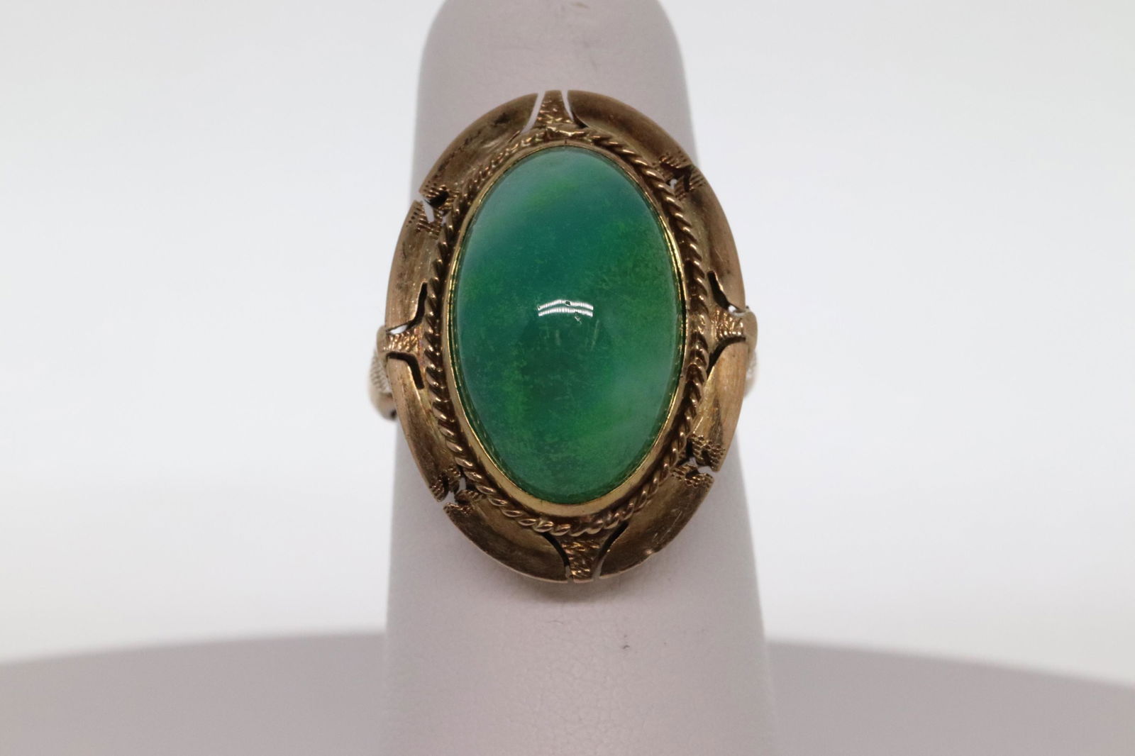 14 Kt Art Deco Jade Ring (1 of 4)