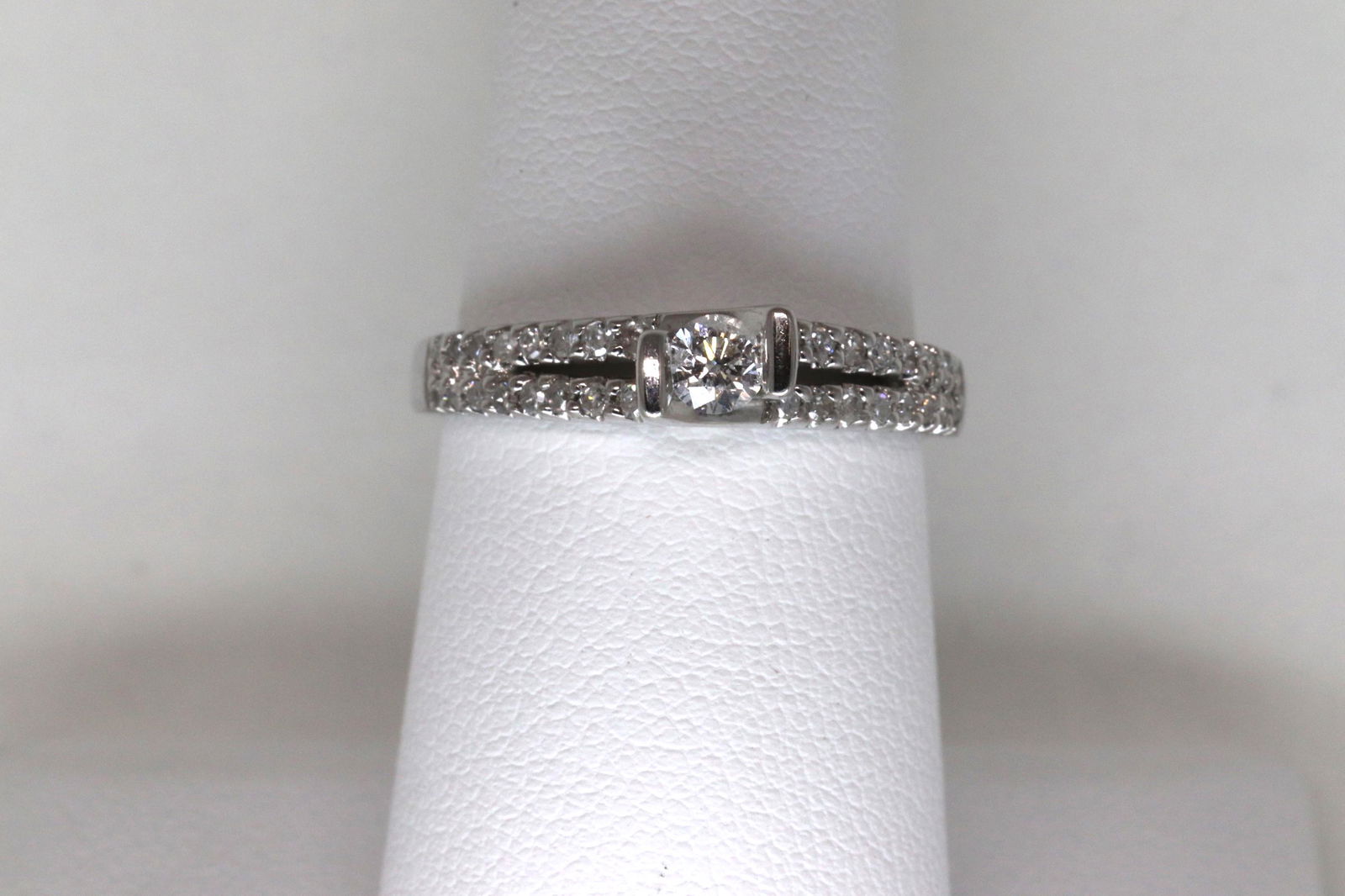 14k Ladies Diamond Ring (1 of 6)