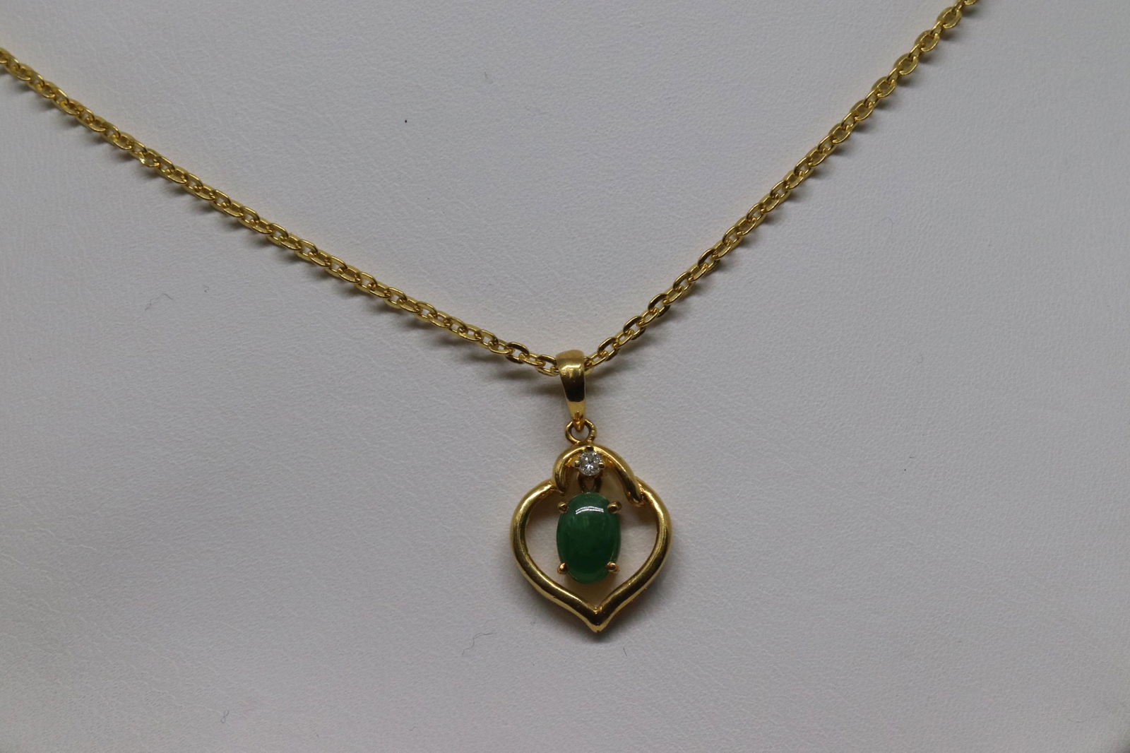 24K Gold Necklace with Jade/Diamond Pendant (1 of 6)